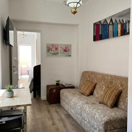 Family Home- Lisboa Maison d'hôtes 3*